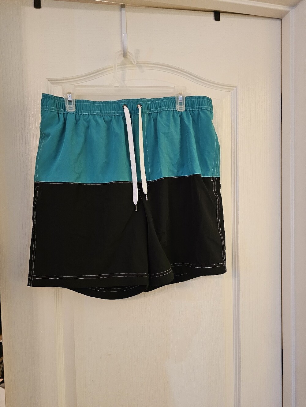 Sonoma Men's Two-Tone Black and Teal Swim Shorts